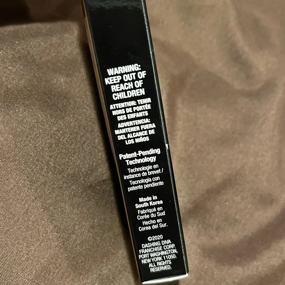 Dashing Diva Gloss Ultra Shine Gel Nail Strips - When in Salem